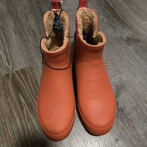 CHOOKA Chelsea Fur Lined Rain Boot Red *NEW* size 10